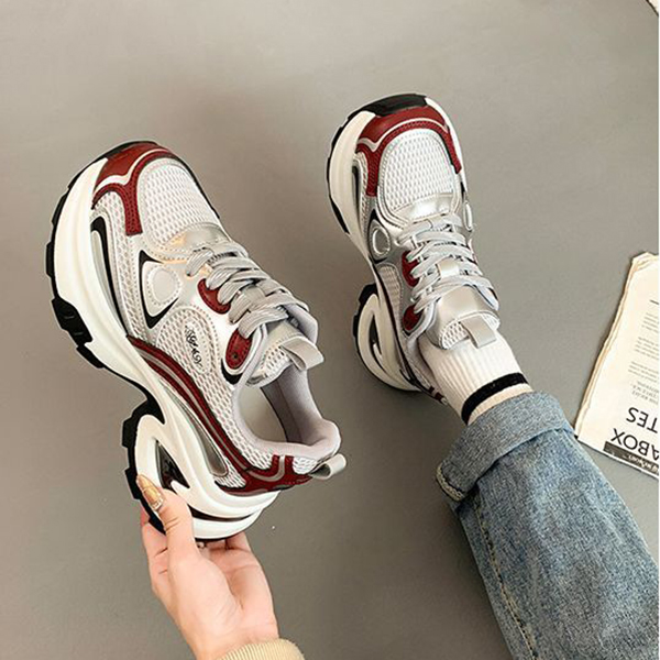 レディーススリッポン 二〇二五年新作 女性用網目厚底運動靴 紐結び靴