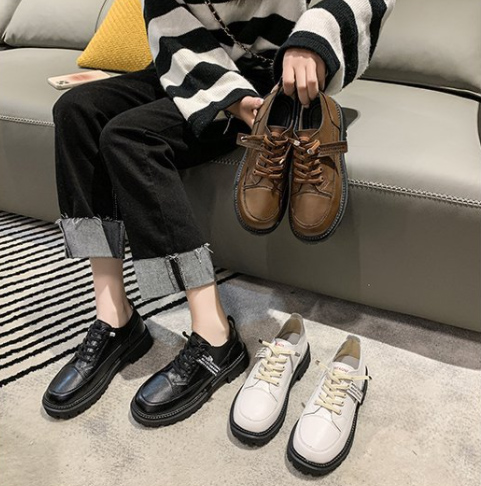 レディーススリッポン 厚底レザー調カジュアルシューズ