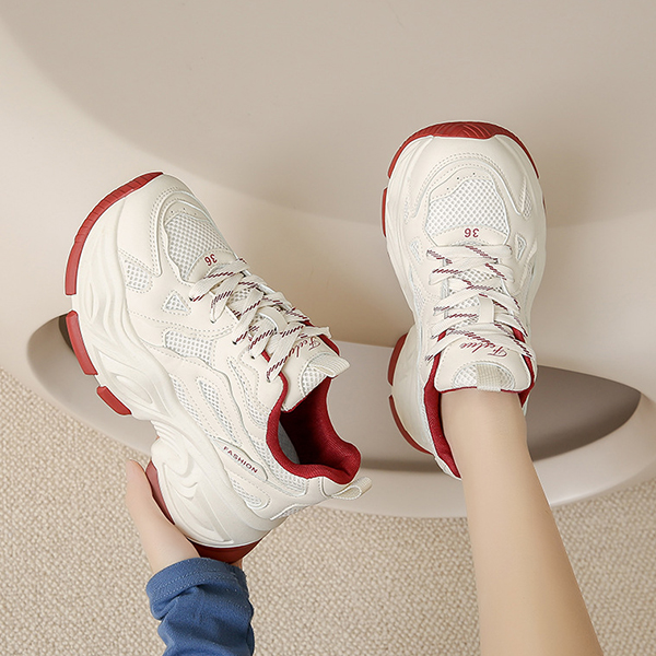 レディーススリッポン 二〇二五年新作 女性用網目厚底運動靴 紐履き美脚効果