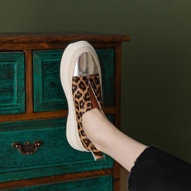 レディーススリッポン 厚底ヒョウ柄スリッポン 快適中ヒール レディース楽々靴