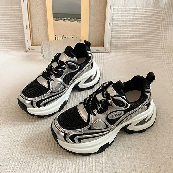 レディーススリッポン 二〇二五年新作 女性用網目厚底運動靴 紐結び靴