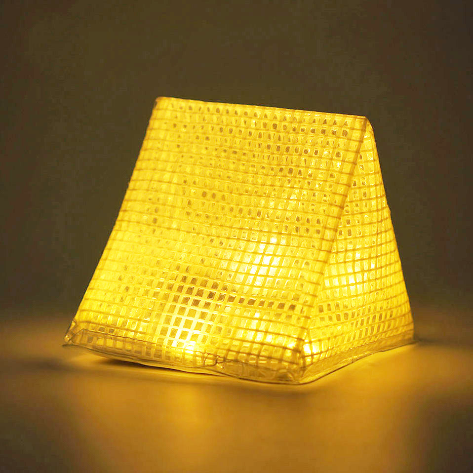 ランタン 三角形格子模様の折りたたみ式卓上ランタン