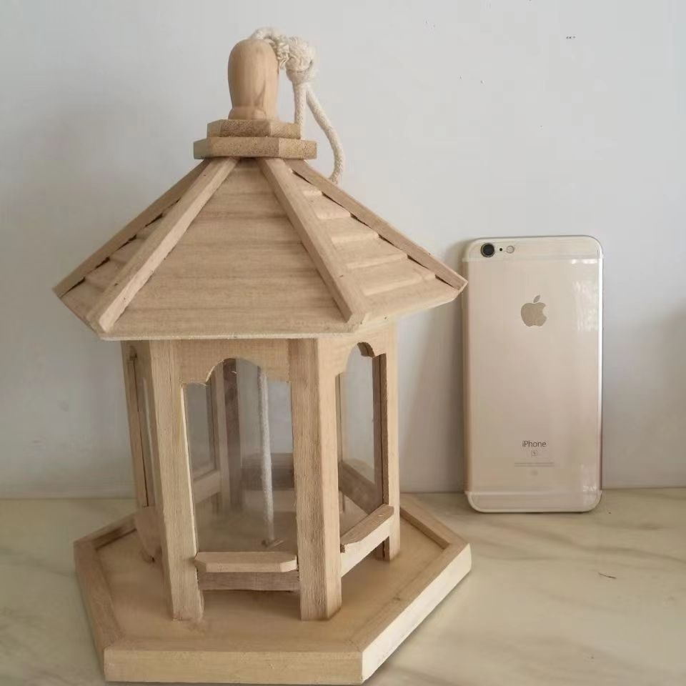 ランタン 六角屋根の木製吊り下げランタン