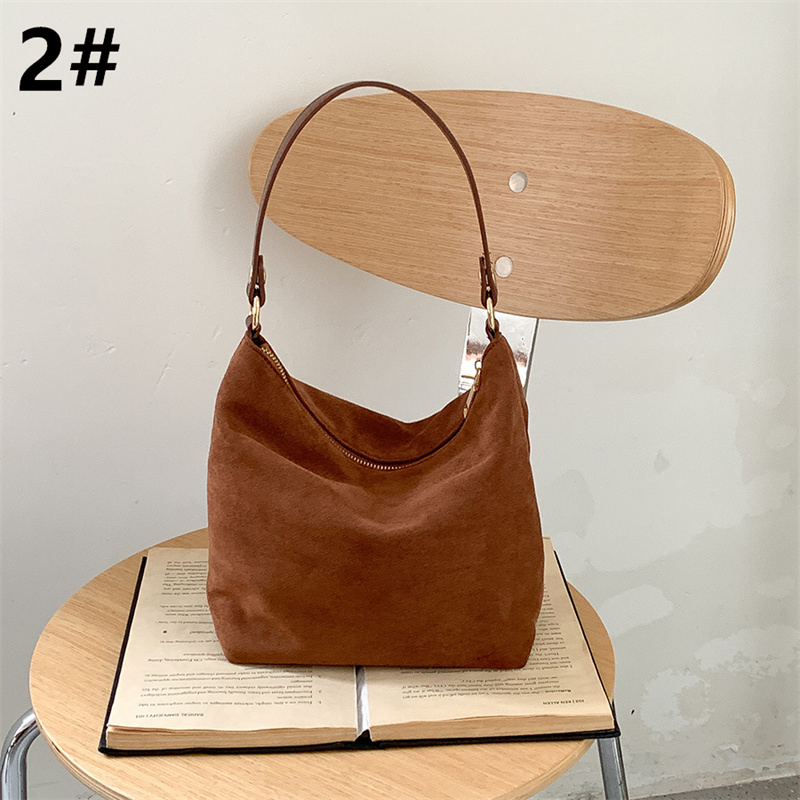 https://fulmo-img-server.com/lanabag/13af0e2c-496f-4eb1-95c9-cf53be82c2cd.jpg