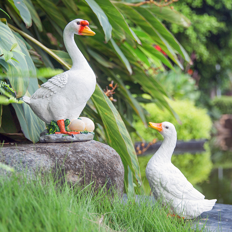 ガーデニング 優雅な白鳥の親子オーナメント