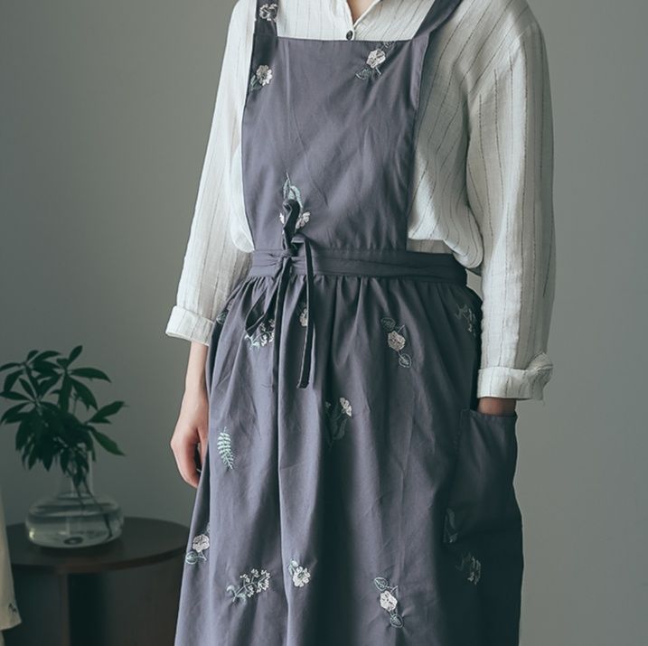 ガーデニング 植物柄刺繍ワンピース型のガーデニングエプロン
