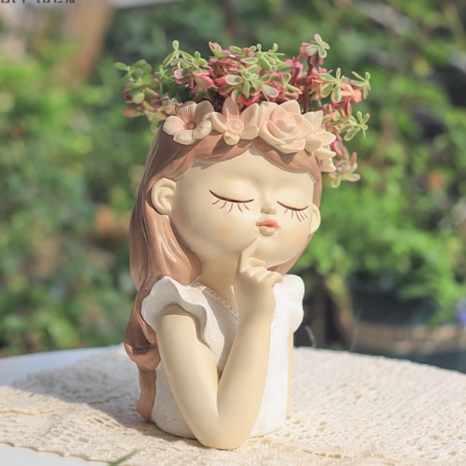 ガーデニング 花冠を纏う少女の多肉植物植木鉢オーナメント