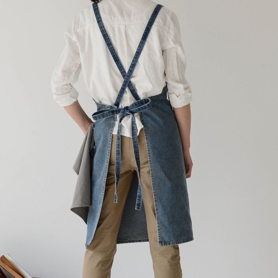 ガーデニング 背中で結ぶデニム素材の肩掛け作業用エプロン