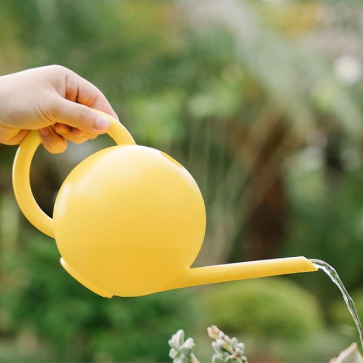 ガーデニング 丸型デザインじょうろ