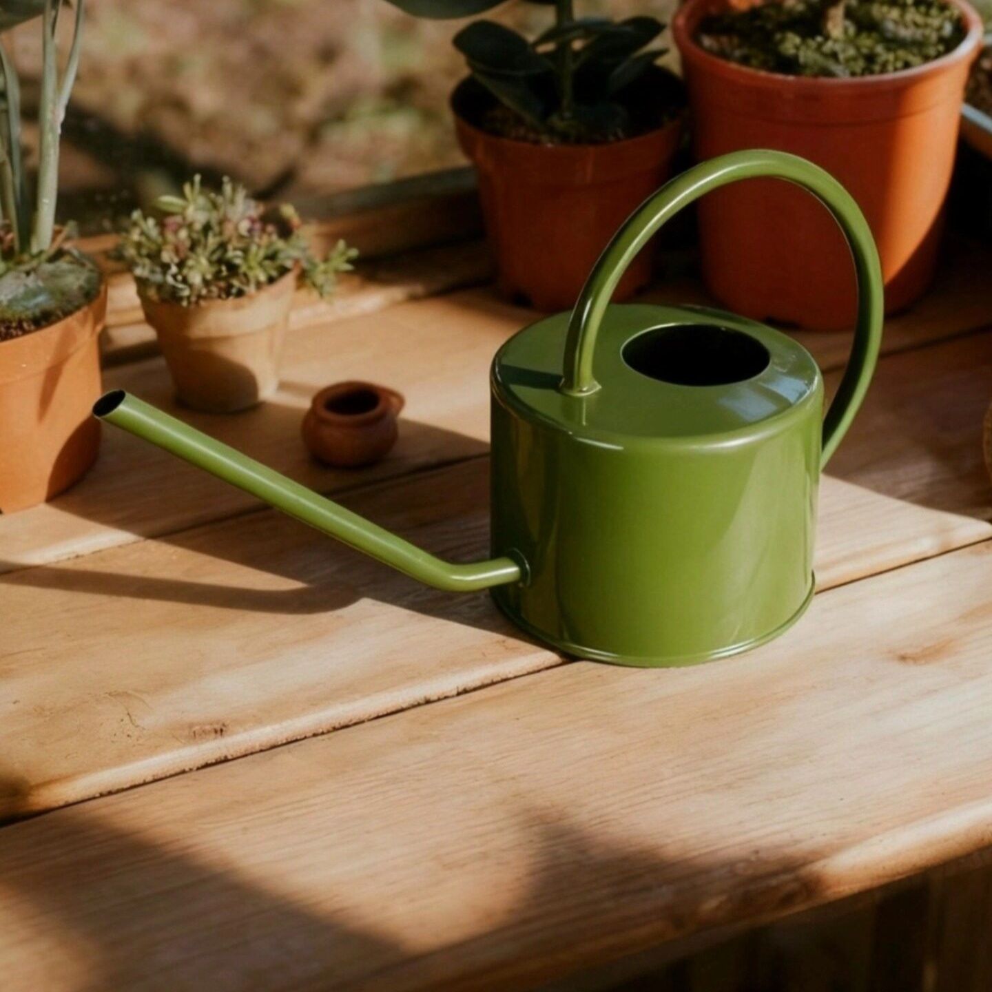 ガーデニング 円形取っ手付きじょうろ