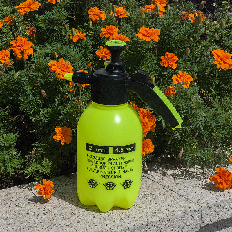 ガーデニング 加圧式蓄圧型霧吹きスプレー二リットル園芸用