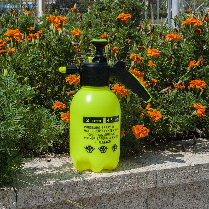 ガーデニング 加圧式蓄圧型霧吹きスプレー二リットル園芸用
