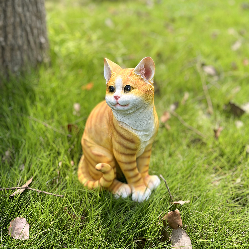 ガーデニング あくびする猫のオーナメント