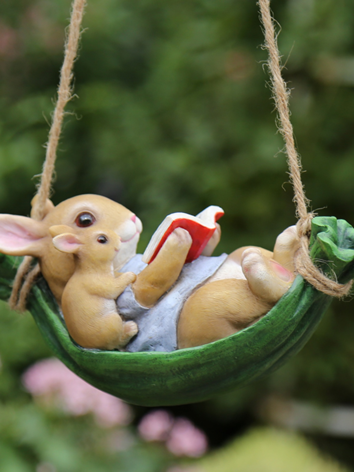 ガーデニング 読書うさぎの揺りかごオーナメント