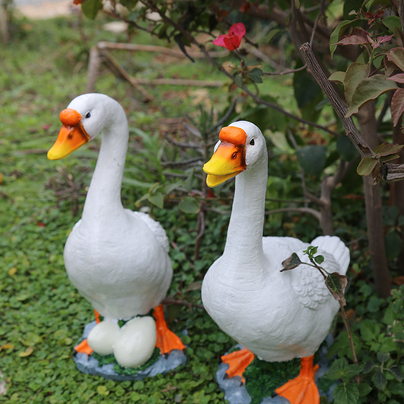 ガーデニング 優雅な白鳥の親子オーナメント