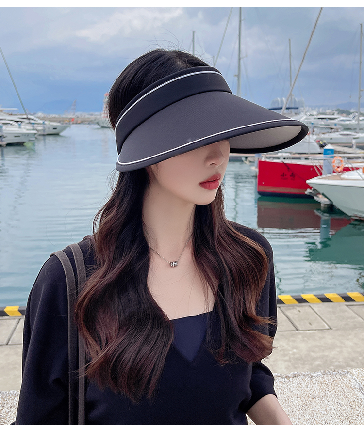 https://fulmo-img-server.com/leafy-days/e16e988f-099c-4bb7-a363-42f713dbd40a.jpg