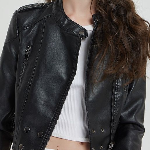 レザージャケット 斜め開き金具付き本革ショート丈レディースライダースジャケット