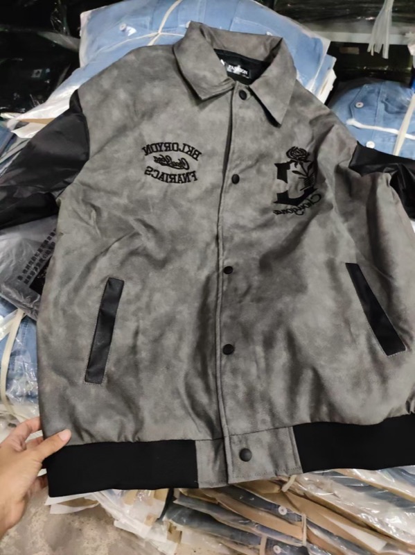 薔薇刺繍切替フェイクレザージャケット