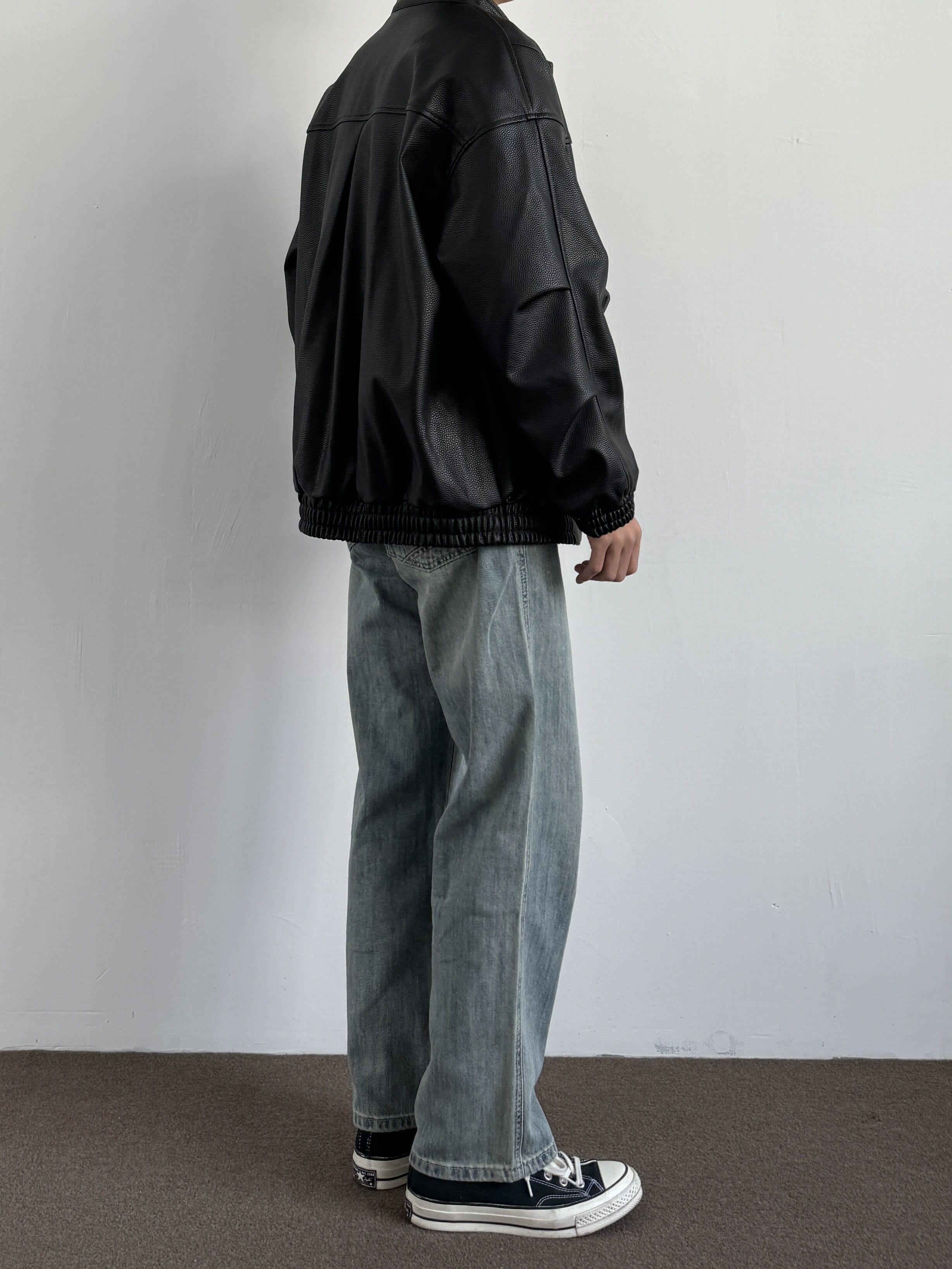 https://fulmo-img-server.com/leather-styles/3df488e8-1a07-4e81-b419-688c770dbd15.jpg
