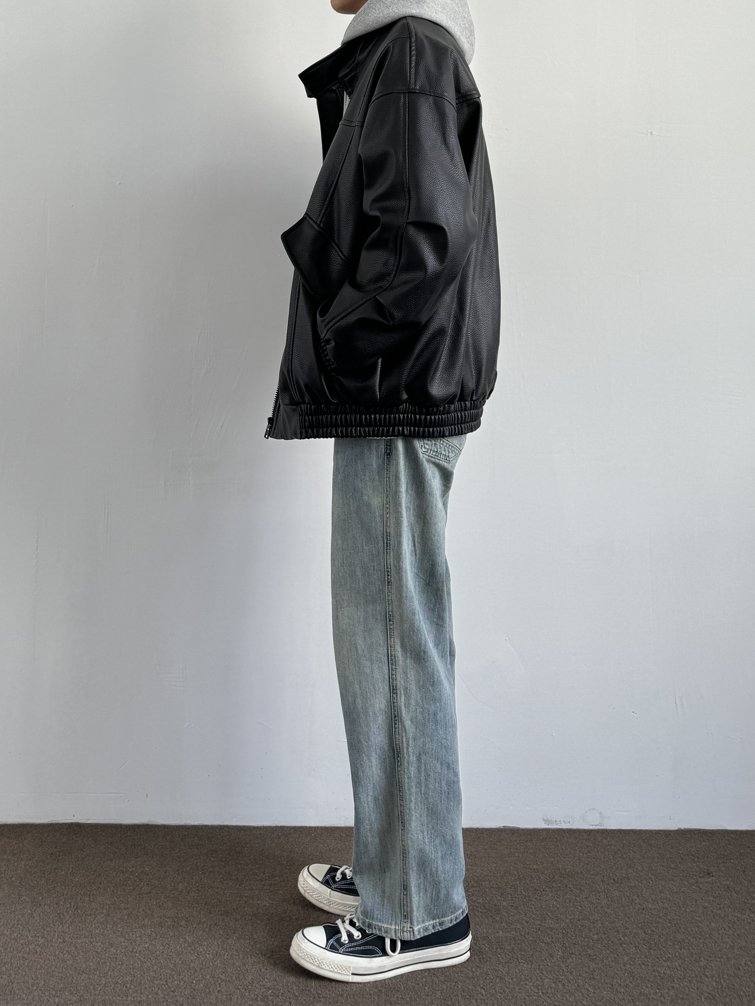 https://fulmo-img-server.com/leather-styles/43716af9-d1f0-4579-b4e4-535189edfa65.jpg