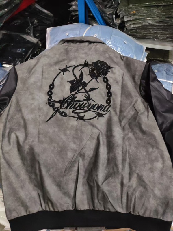 薔薇刺繍切替フェイクレザージャケット