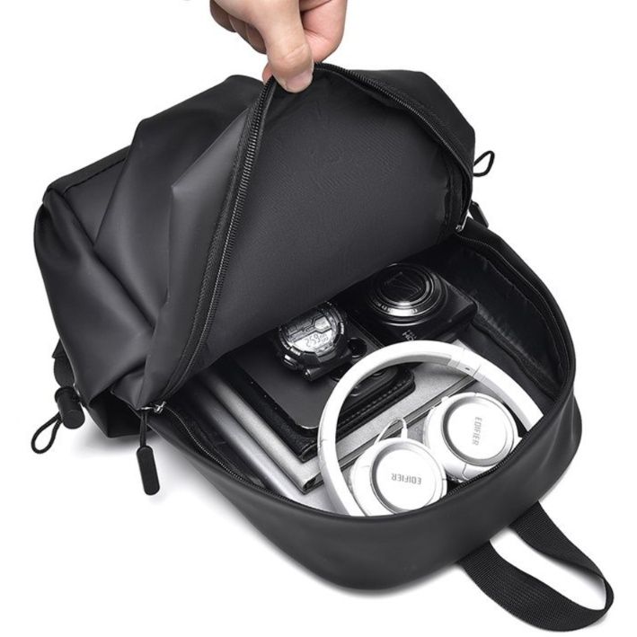 多機能スポーツレザーリュック軽量通学通勤対応