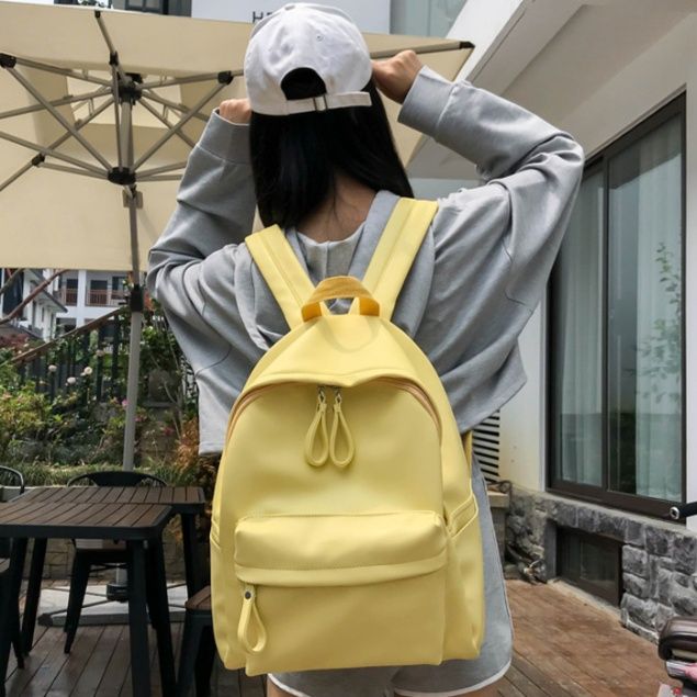 シンプルデザイン合成皮革　通学用レザーリュック