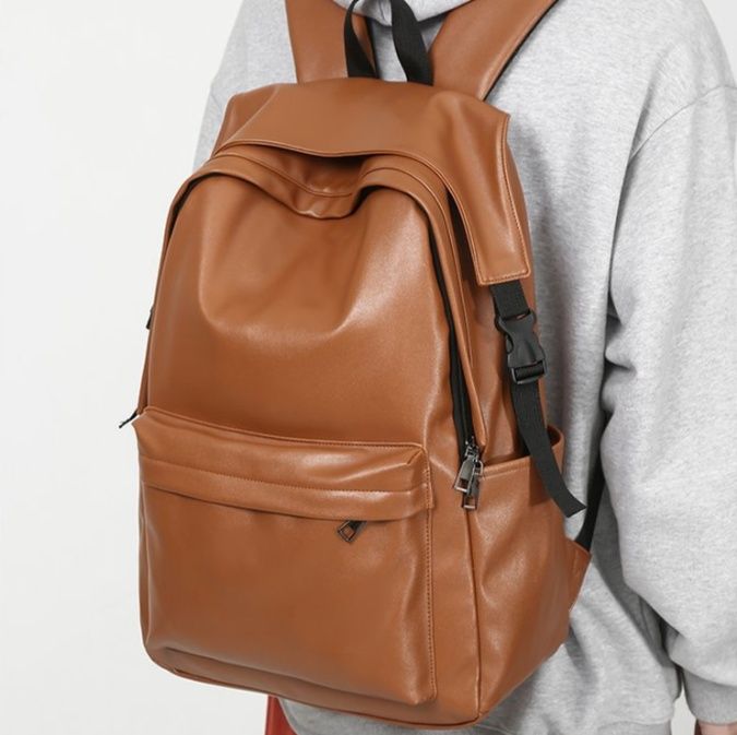 軽量大容量スポーツ仕様　PUレザーリュック