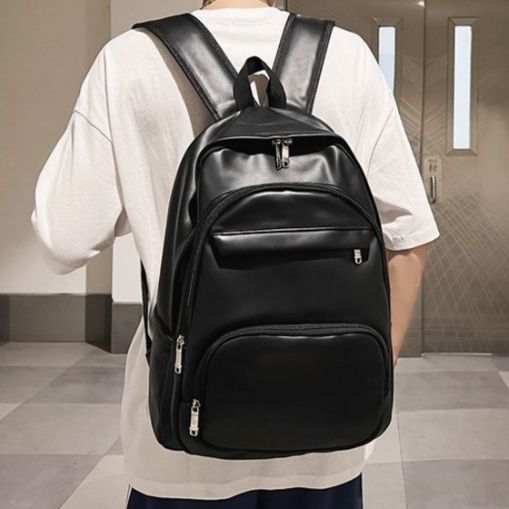 多機能軽量大容量スポーツ用　PUレザーリュック