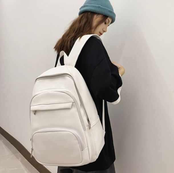 多機能軽量大容量スポーツ用　PUレザーリュック