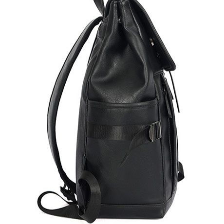 大容量機能的フラップ式　通学PUレザーリュック