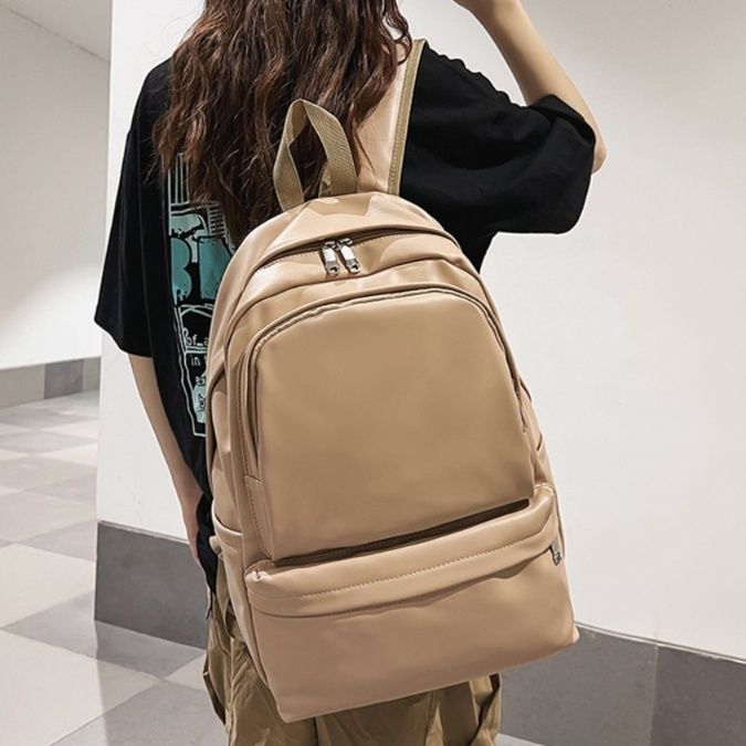 シンプル合成皮革レザー　通学リュック