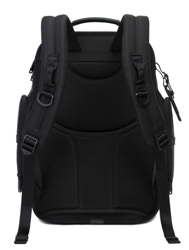 https://fulmo-img-server.com/leatherique/1783314960483_s7ol7147_58huruj9.jpeg