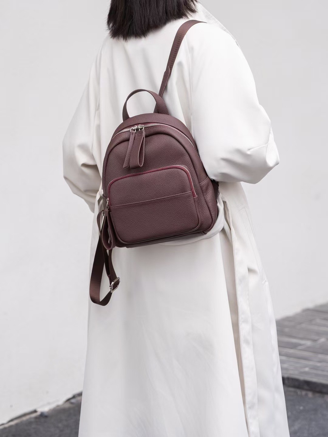 https://fulmo-img-server.com/leatherique/57376ef7-0ba5-42a9-8661-0e23545cefa7.jpg