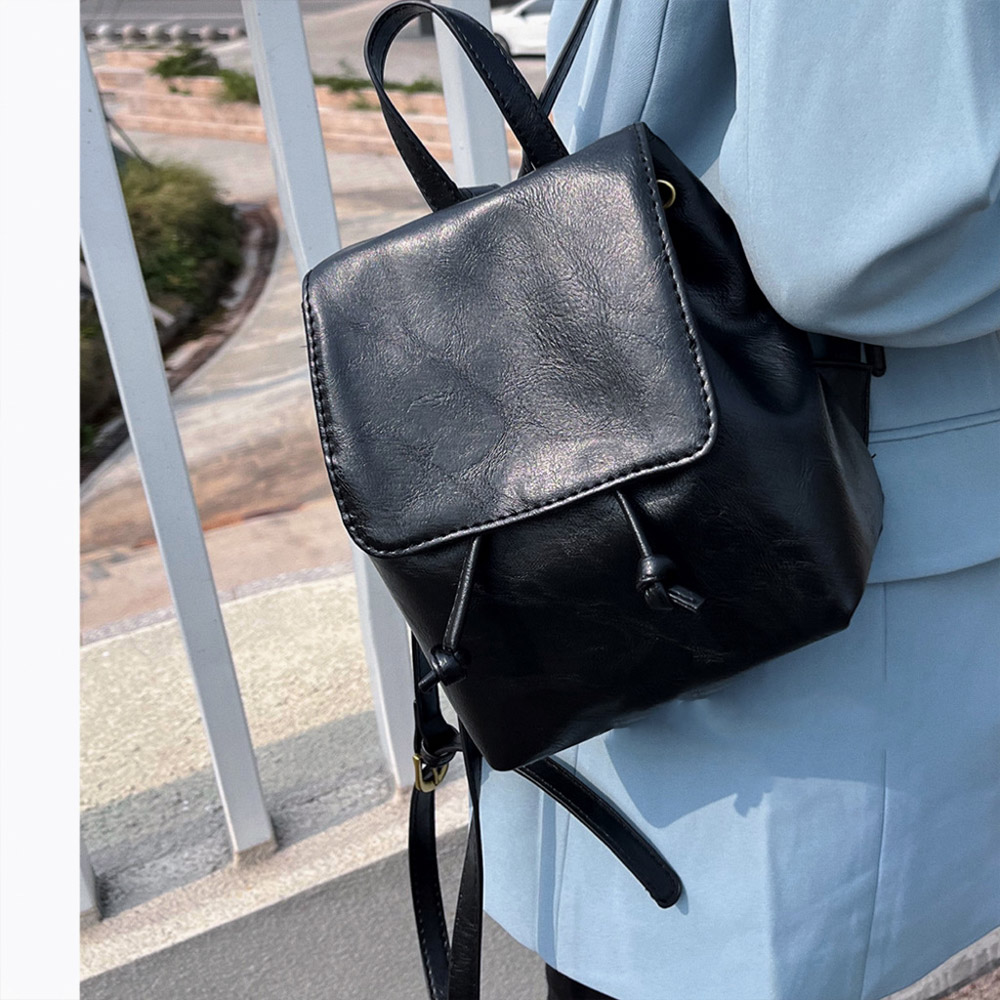 女性用小型レザーリュック韓国風巾着タイプ