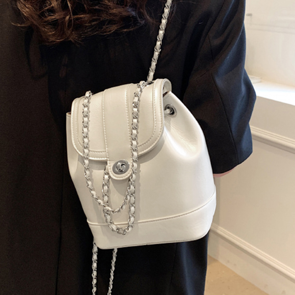 レザーリュック レザー風巾着リュック チェーン付きミニバッグ