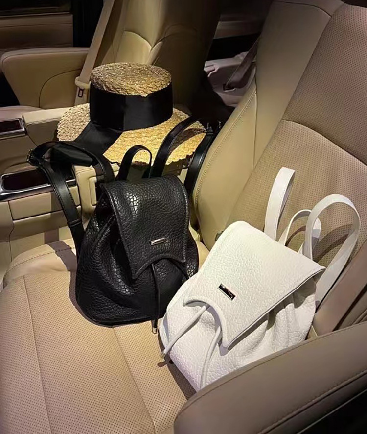 https://fulmo-img-server.com/leatherique/a27bf718-3758-4bb6-a2d4-90e4e181a54a.jpg