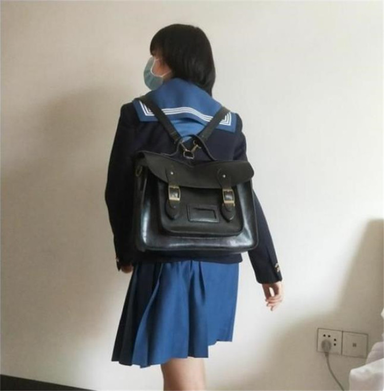 レザーリュック 女子学生向けシンプル合成皮革リュックサック黒