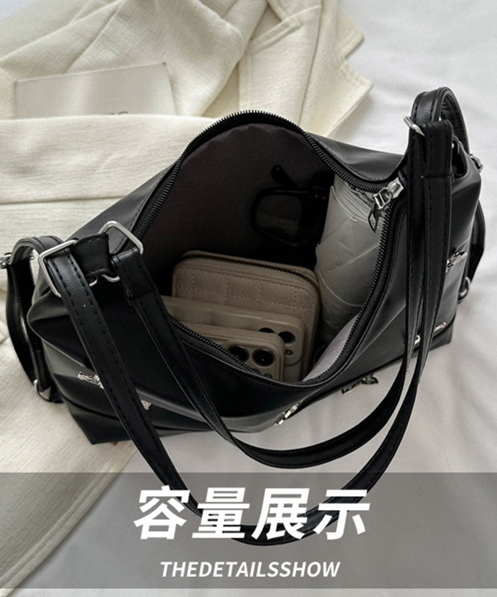 蝶モチーフ三用途レザーリュック