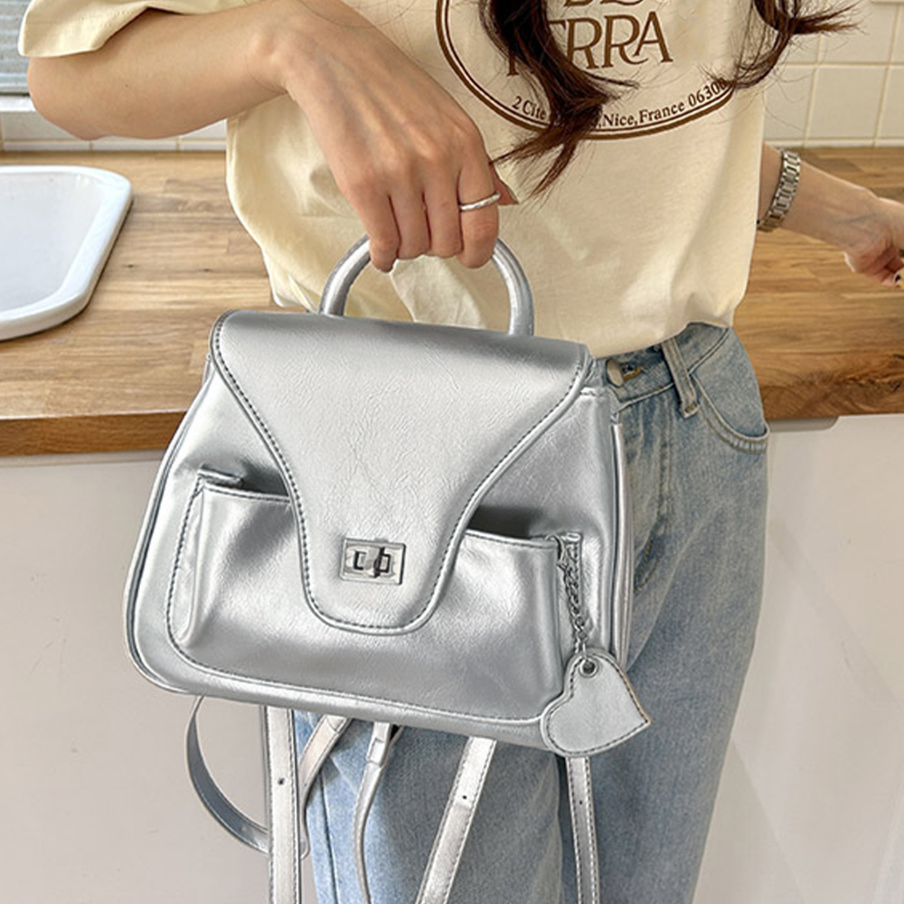 レザーリュック 光沢レザー風スクエアリュック 二通り使い