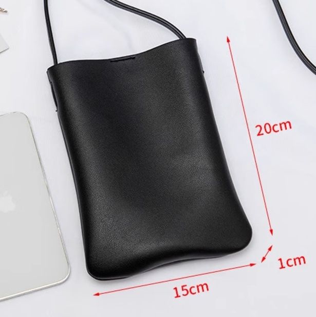レザーショルダー ミニマル縦型スマホポシェット