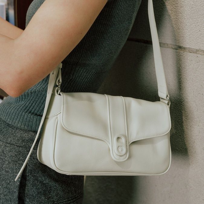 【まさデップさま専用】バイカラー フラップ レザー ショルダーメッセンジャー レザーショルダー シンプル留め具フラップメッセンジャー