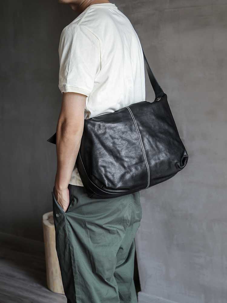 男性用革製ショルダーバッグで魅力を引き出す！使いやすさ重視の5選