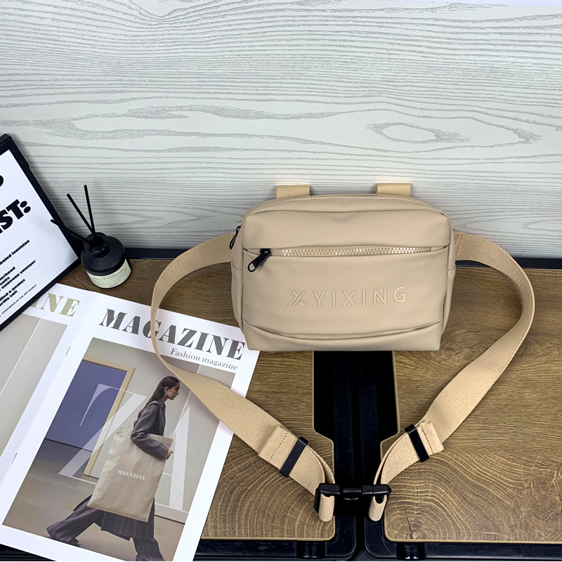 レザーショルダー スタイリッシュ型押しミニショルダー
