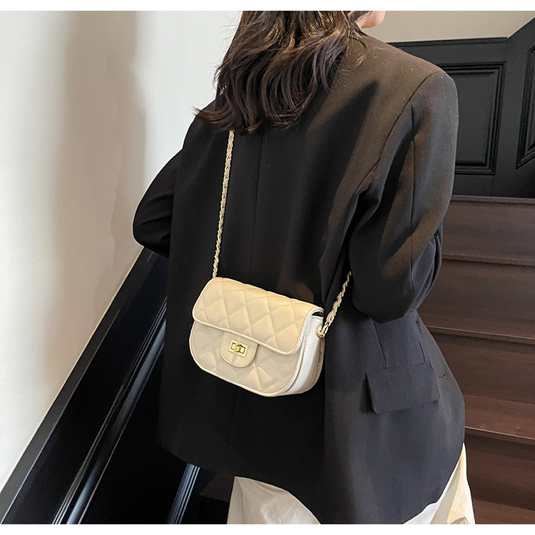 レザーショルダー 菱格紋チェーンミニショルダーバッグ