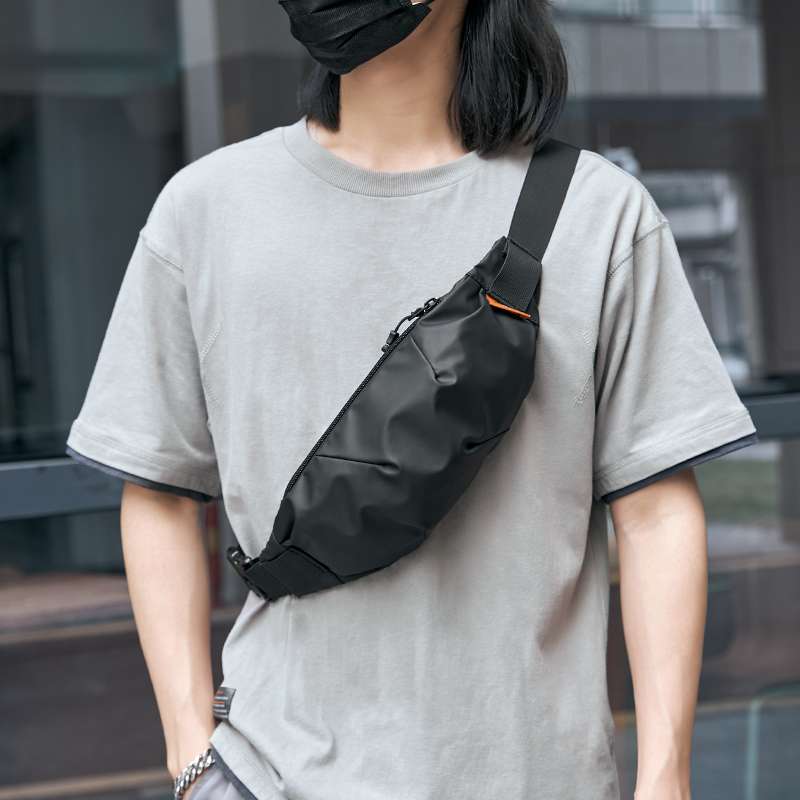 シンプル防水レザーショルダー