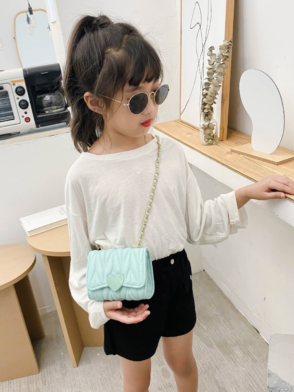 レザーショルダー ハートキルティングミニバッグ