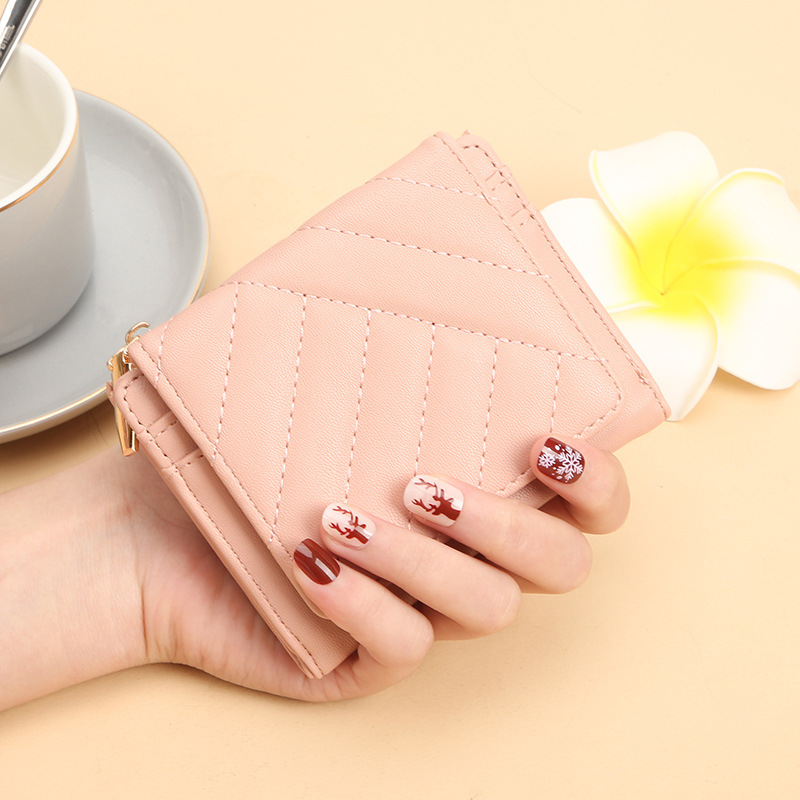 革 財布 シェブロンキルティングレザー三つ折り財布