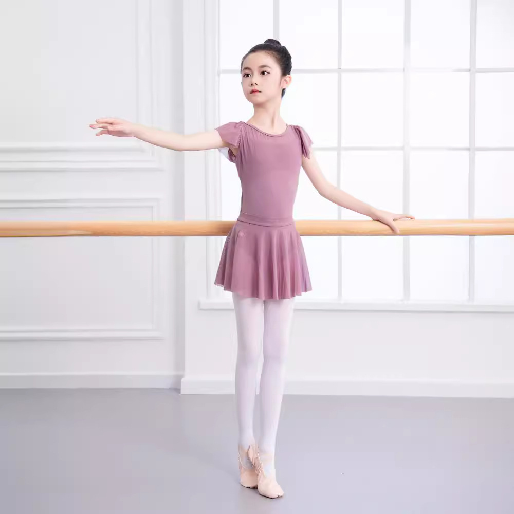 バレエレオタード パフスリーブ付きスカート一体型バレエレオタード