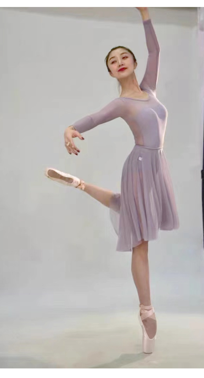 https://fulmo-img-server.com/leoluna/a1b03237-6557-467f-a3e6-ef21aa60ef49.jpg